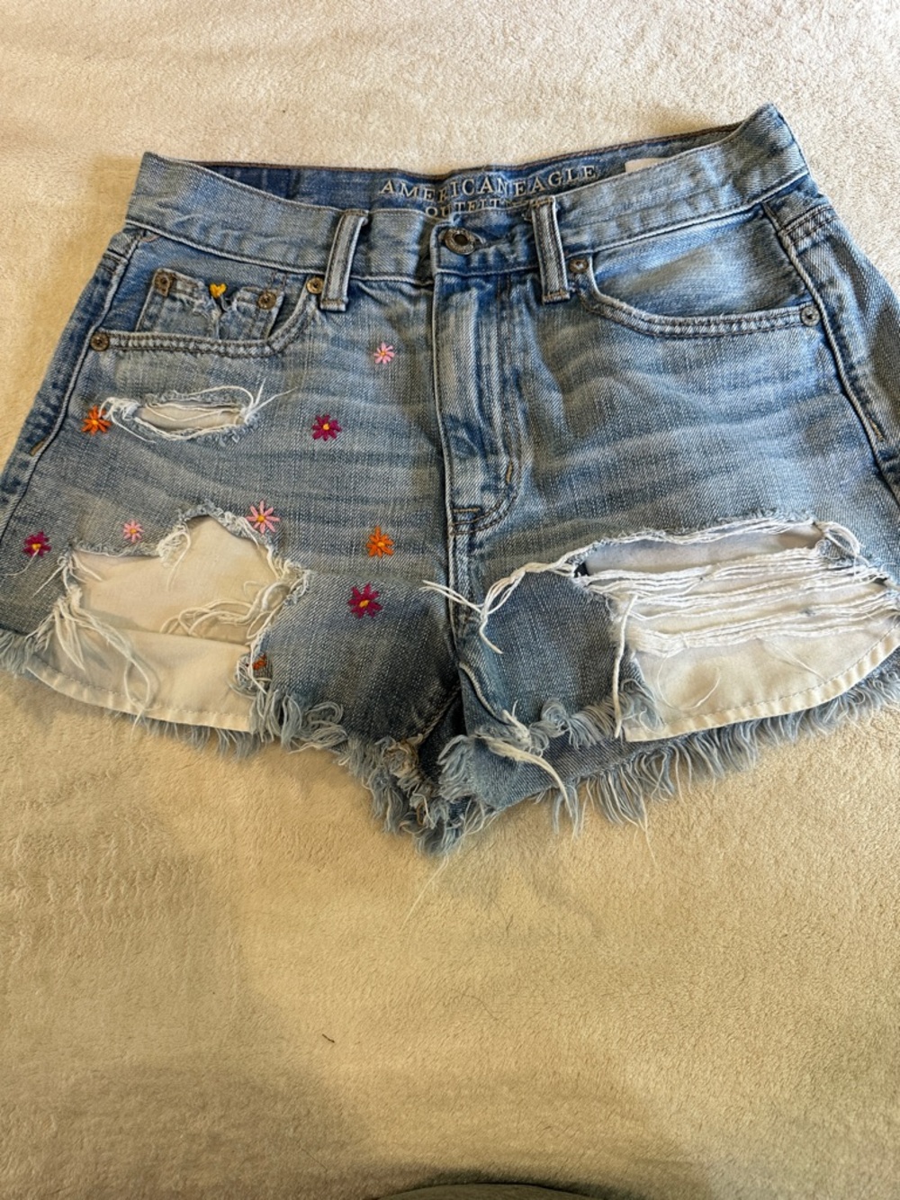American Eagle Outfitters Light Blue Distressed Denim Shorts size 2 - flaws